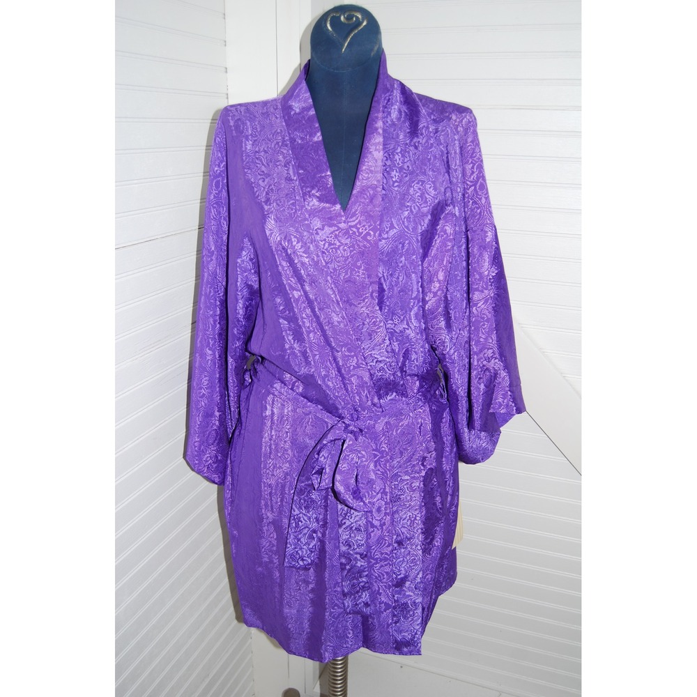 Women's Vintage Robe size‎ XL Delicates NWT Silky Purple paisley Knee length